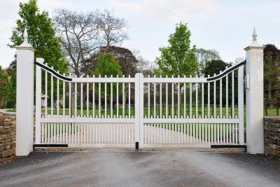 Commercial Gate Installation in Pearland, TX
